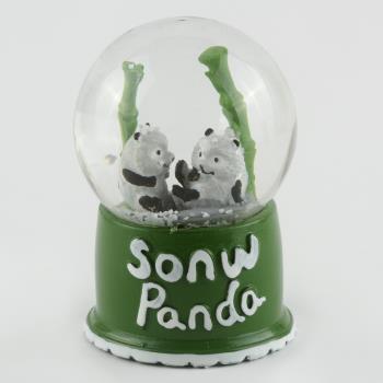Panda Figürlü Işıklı Kar Küresi ( Küçük Boy )